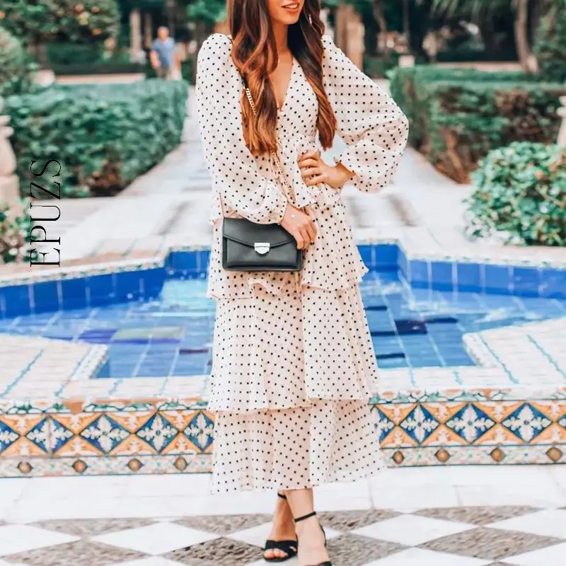 Зимнее платье миди в горошек с v образным вырезом женское элегантное оборками