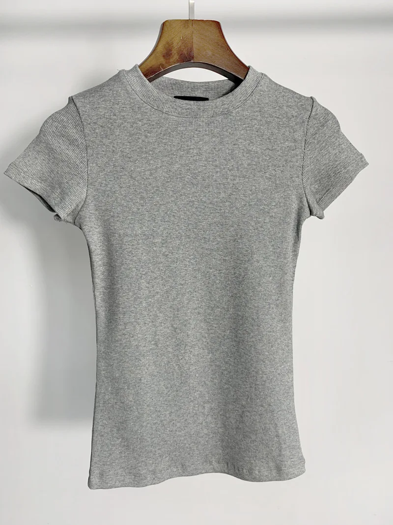 Женская трикотажная футболка с круглым вырезом короткими рукавами в полоску