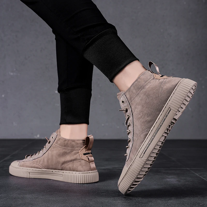 

High Top Men Sneaker Mens Wear Lace Up Canvas Skate Shoes 2020 Trend New Young Men Shoes Sneakers Canvas Leisure Shoes