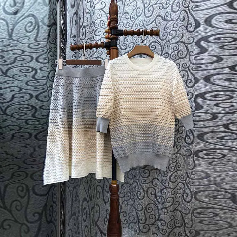 

Костюмы, свитер высокого качества, комплект из 2 предметов, женские вязаные пуловеры градиентного цвета + вязаная юбка, женский шерстяной ко...