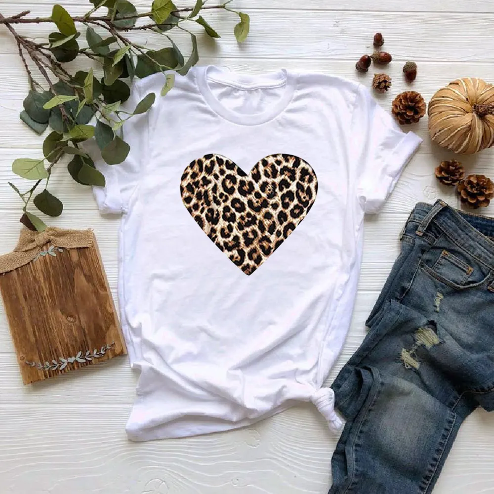 

Leopard Printed Heart T Shirt Female Casual Short Sleeve Loose O Neck Tops Cotton Girls Womens Spring Summer TShirts Women 2021