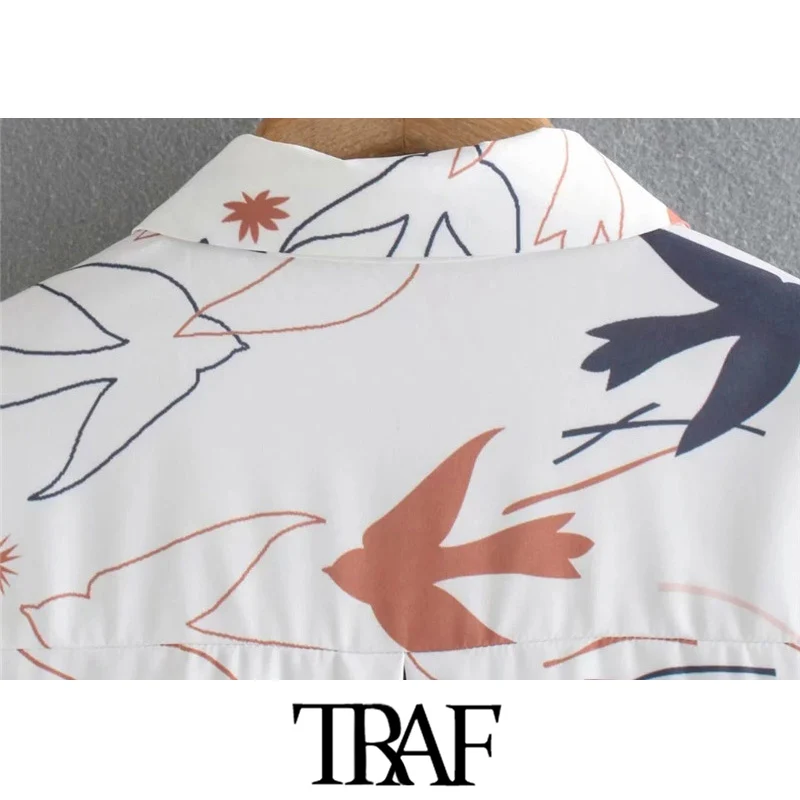 

Ladies 2021 Ladies Fashion Animal Print Loose Blouse Old-fashioned Long Sleeve Button Blouse Chic Top