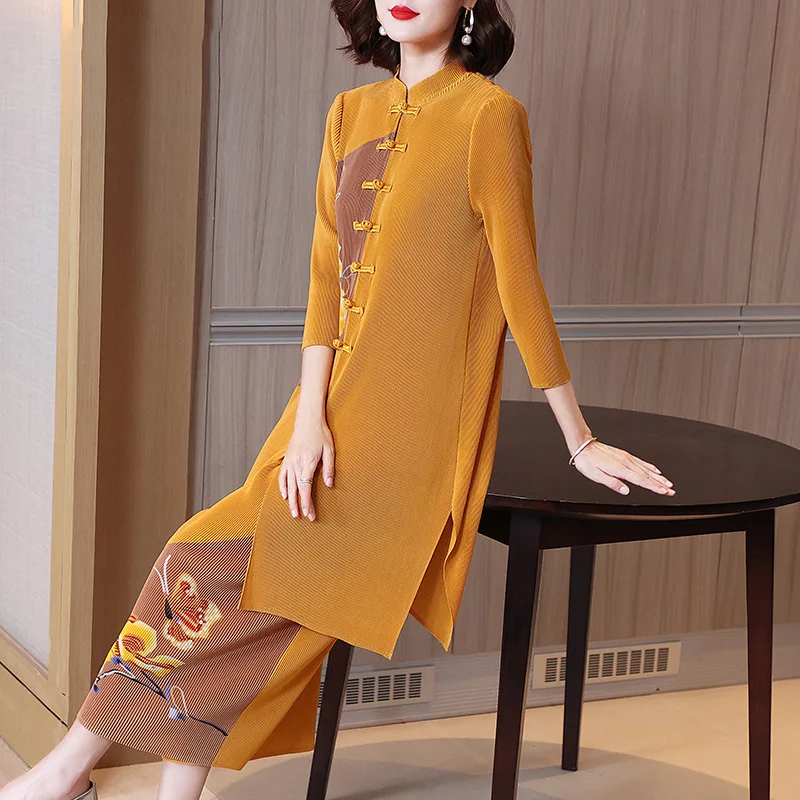 

Early Autumn Fashion Suit 2021 New Chinese Style Foreign Style Printing Red Mother Slim Casual Two-piece Set