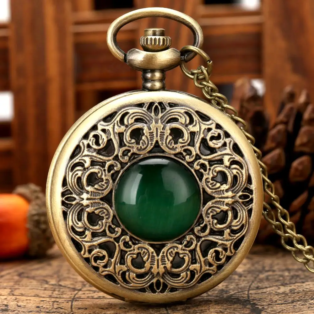 

Retro Steampunk Hollow Green Crystal Emerald Imitation Stone Quartz Pocket Watch Necklace Chain Pendant Watches Men Women Gifts