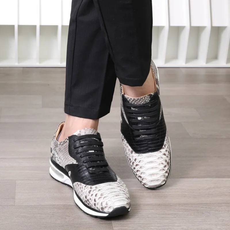 Мужские кроссовки из натуральной кожи на плоской подошве | Обувь