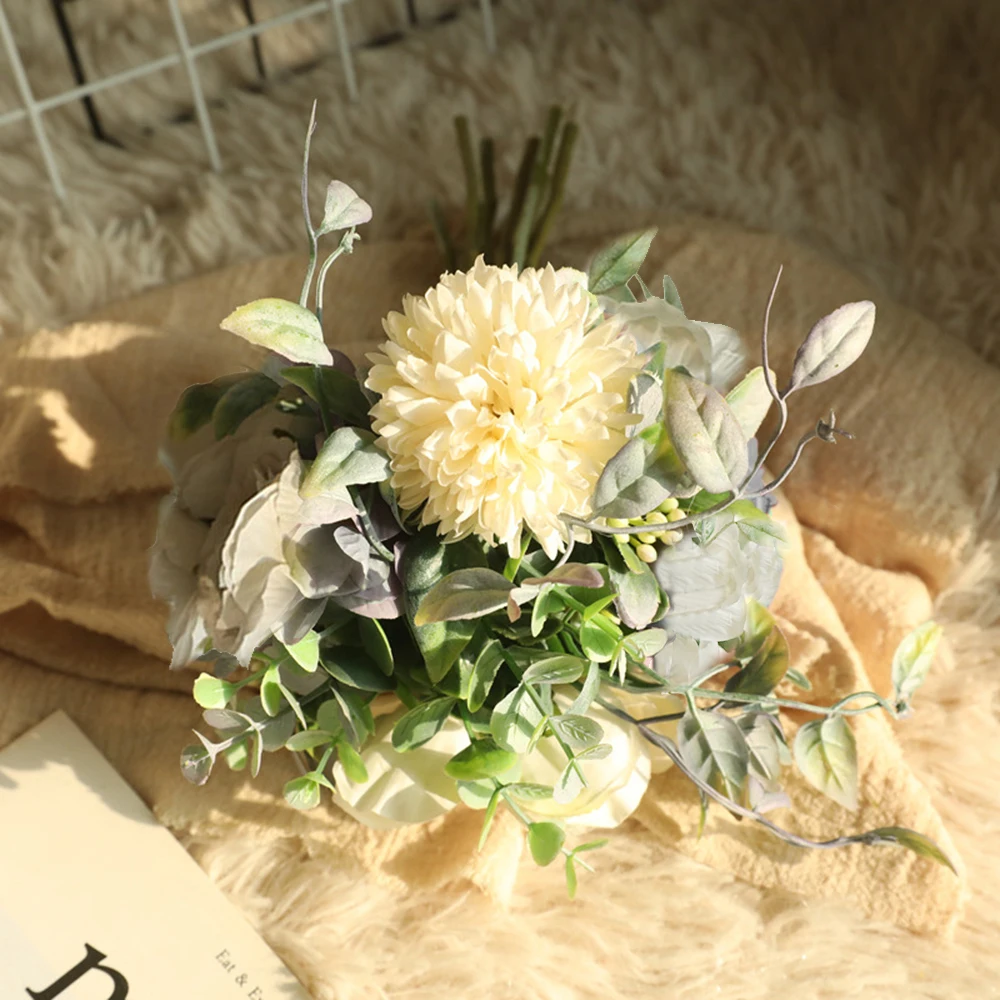

Bride Bridesmaid Holding Artificial Flower Bouquet For Home Garden Party Supply DIY Wedding Decoration
