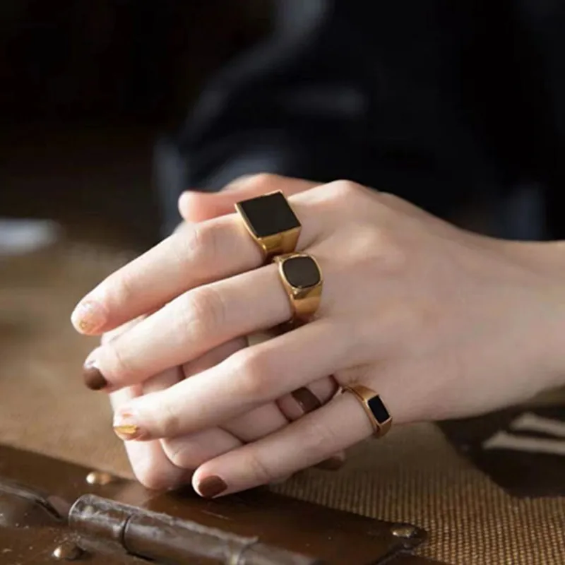 1 шт. 2020 винтажные панк Геометрические Квадратные черные эмалевые гладкие