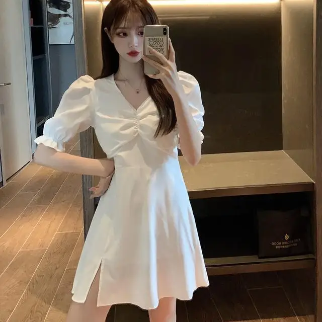 

2021 Spring New Retro Hepburn V-neck Show Thin Waist Careful Machine Sexy Split Dress