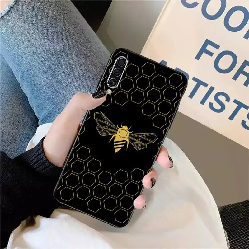 

Honey Bee Edge Honeycomb art Phone Case For Samsung galaxy S 9 10 20 A 10 21 30 31 40 50 51 71 s note 20 j 4 2018 plus