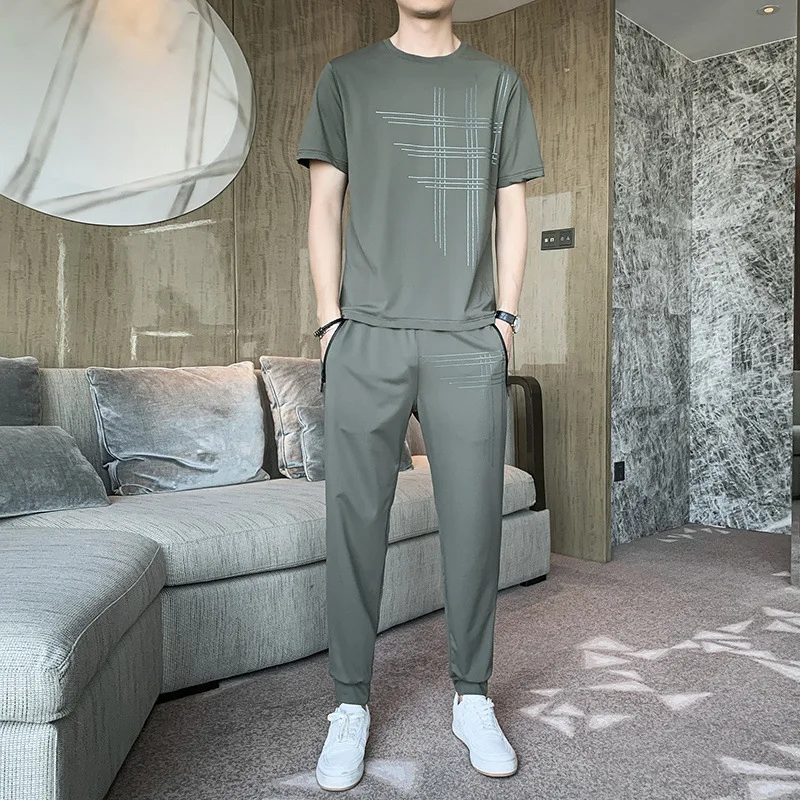 

Summer ice silk T-shirt casual suit men's short sleeve simple fashion thin breathable elastic legged Capris T-shirt