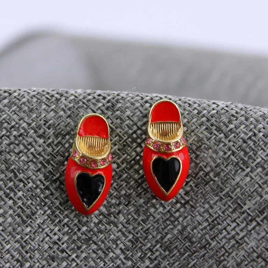 Женские ботинки на высоком каблуке с эмалью красные | Украшения и аксессуары