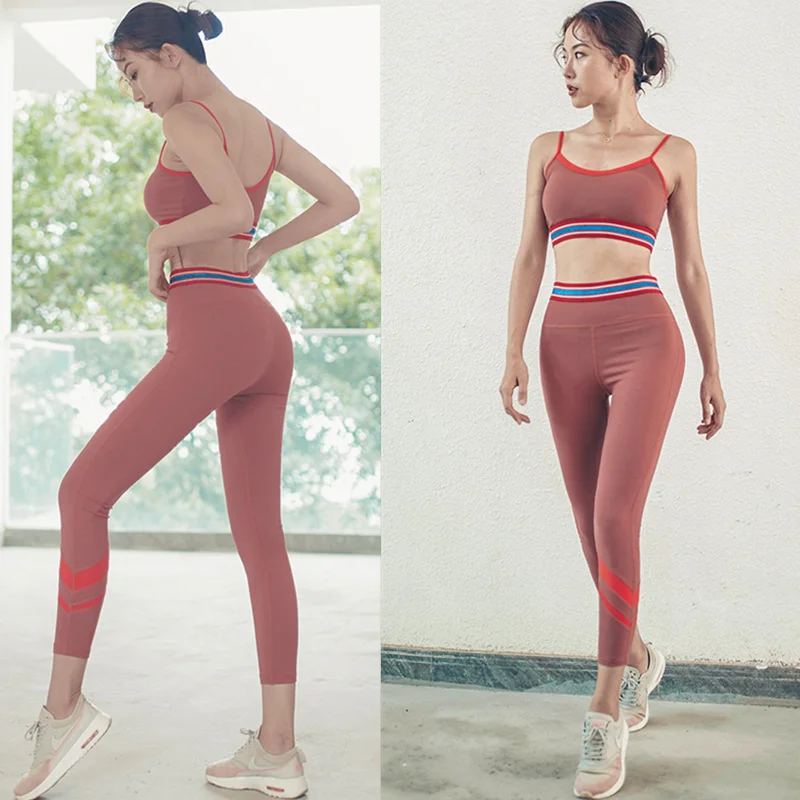 Комплект для йоги женская одежда фитнеса спортивная женщин спортзала в полоску