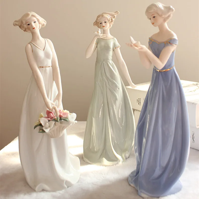 

2021 New Ceramic Beauty Figurines Crafts Home Decoration Western Lady Girls Porcelain Handicraft Ornament Wedding Gift