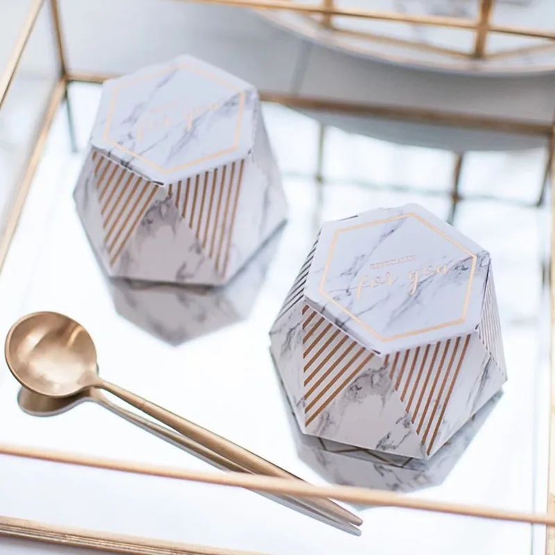 

AVEBIEN 20pcs Creative Marble Flower Polygon Candy Box Wedding Favor for Guests Chocolate Paper Gift Box Wedding Party Souvenirs