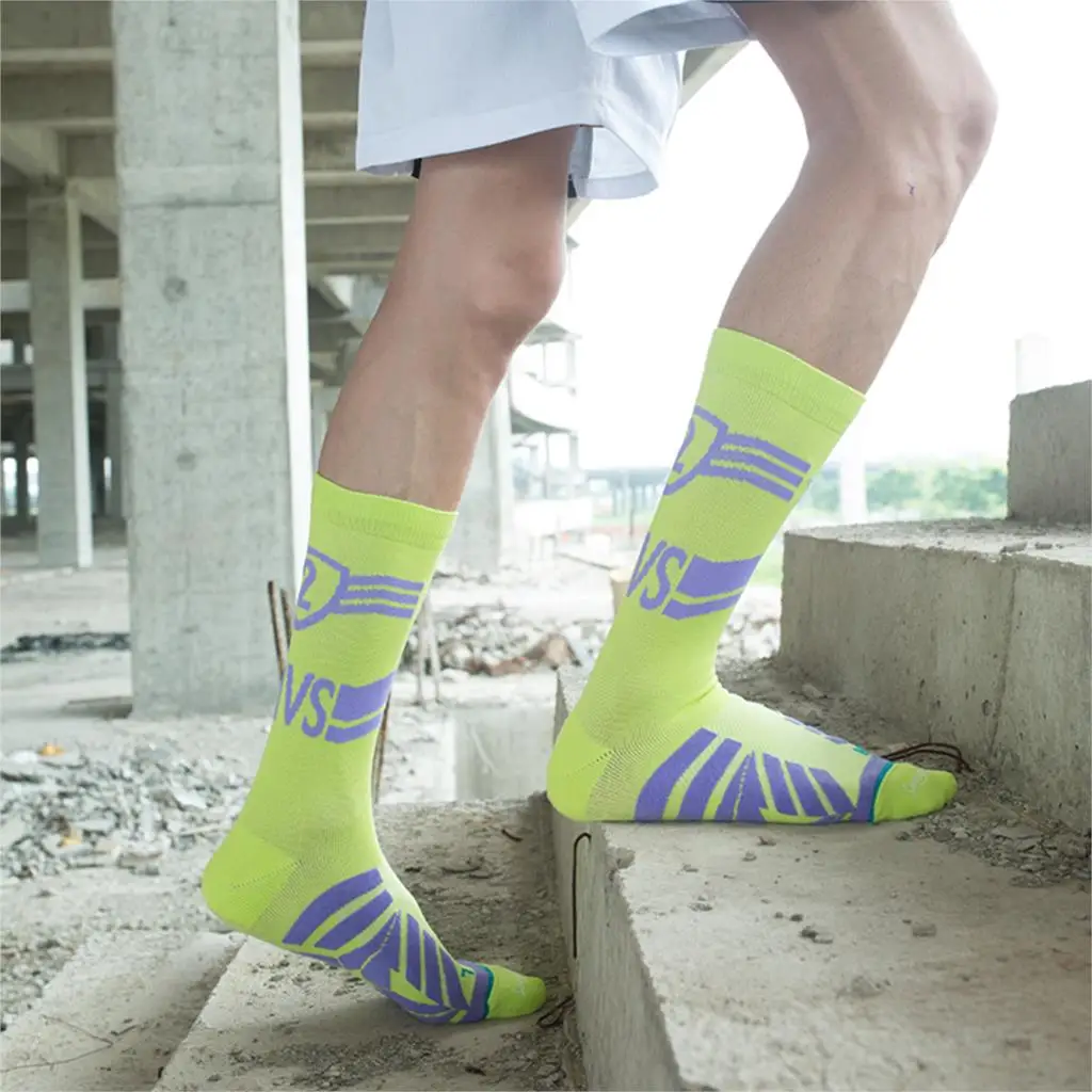 

2021 Professional Men Cotton Sports Knee-high Socks Running Breathable Non-slip basketball Comfortable Shock Absorption Socks