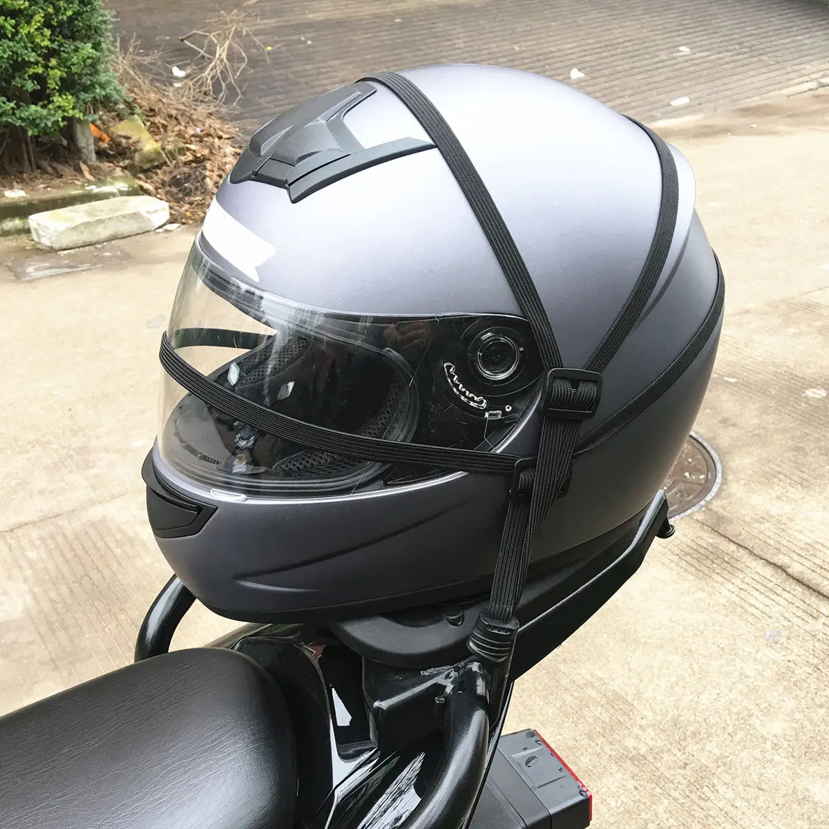 

2PCS Luggage Straps 60 cm Multi-Function retractable elastic straps With 2 hooks adjustable Suit for motorcycle helmet luggage