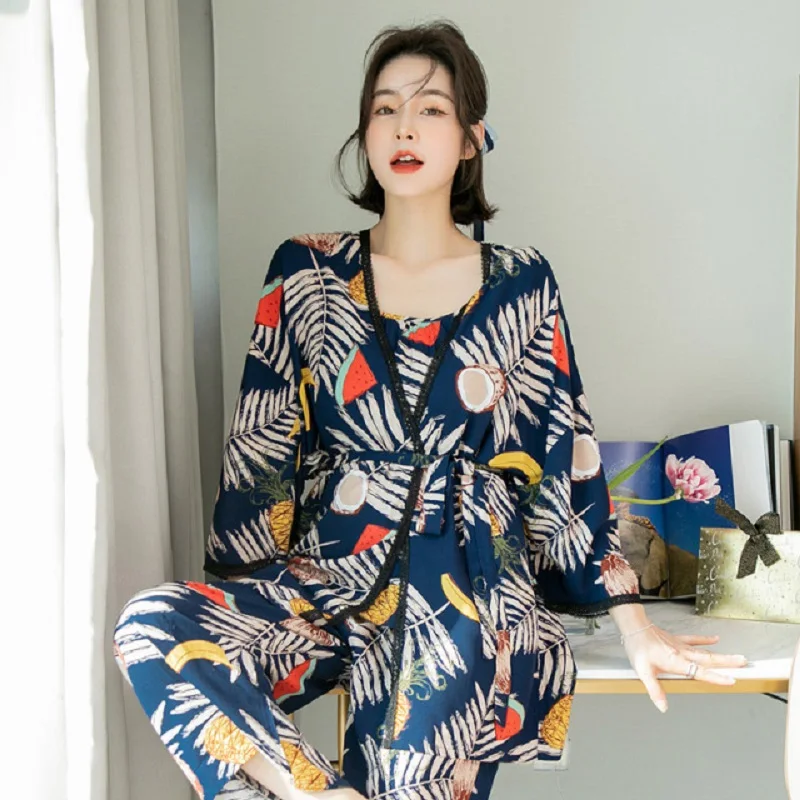 

2021 Hot Sale Spring New Ladies 3pcs Comfort Rayon Pajamas Set Floral Printed Home Clothes Soft Loose Sexy V-Neck Household Wear