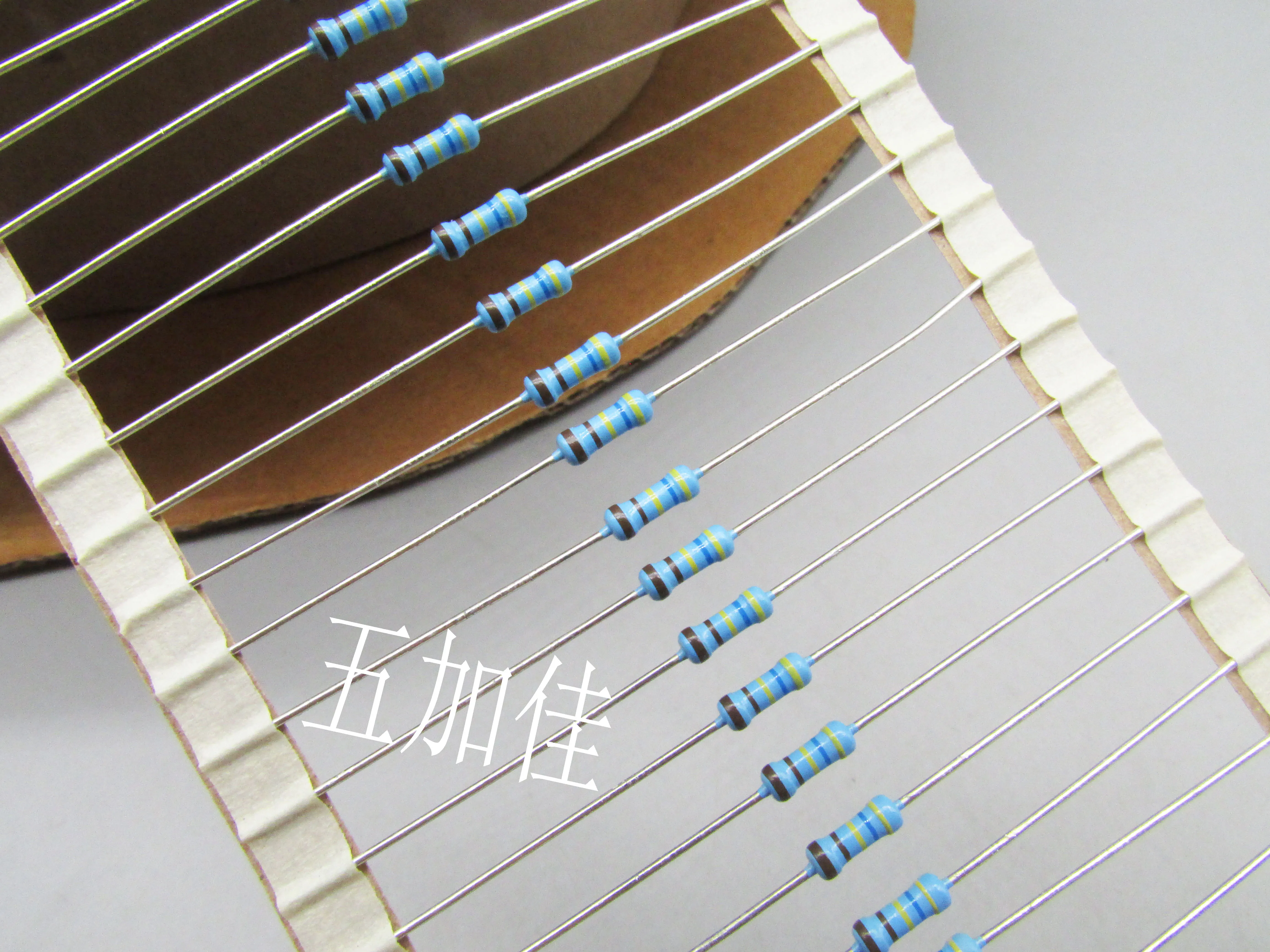 

Original New 100% 4.64K MRS25000C4641FRP00 0207 0.6W low noise metal film resistor (Inductor)