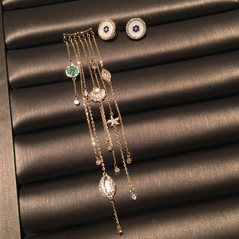 

Fritillary Eye Long Fringed Fish Earrings 210319-01