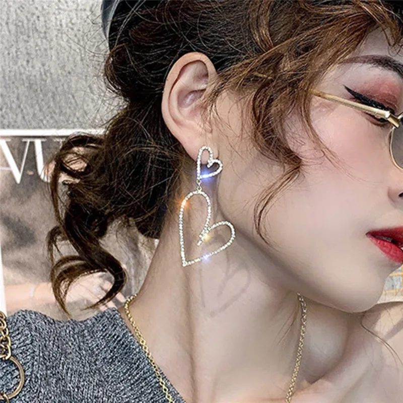 

Pinksee Exaggerated Fashion Crystal Double Heart Dangle Earrings Women Classic Elegant Long Contracted Joker Jewelry Gifts