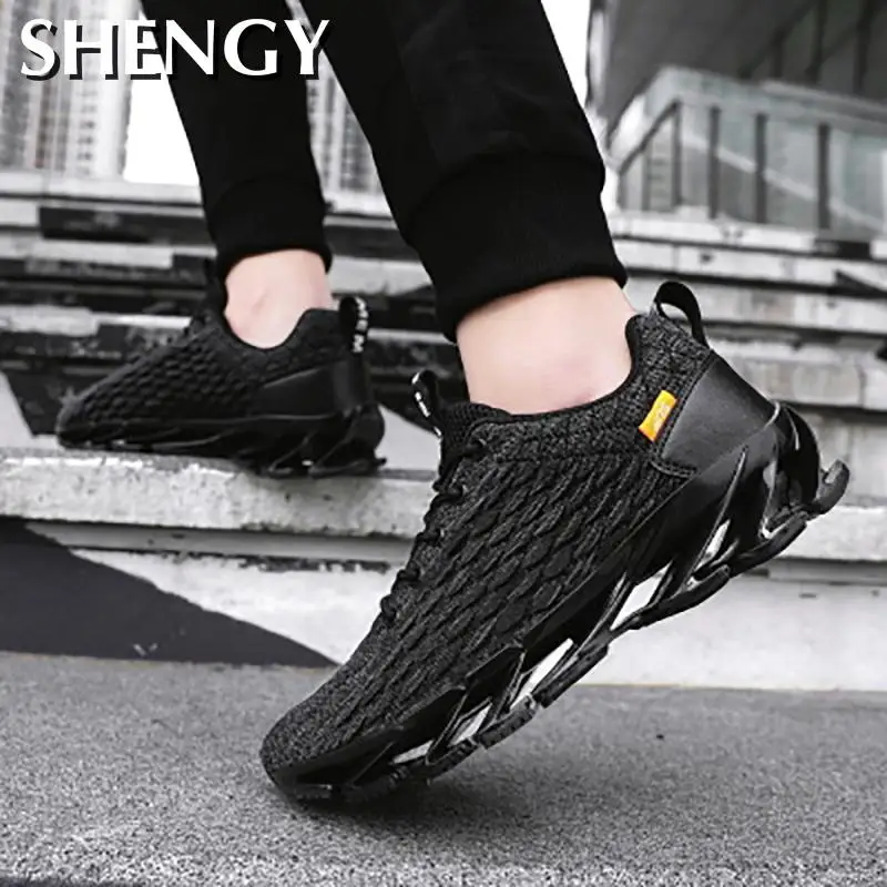 Мужские кроссовки из сетчатого материала черные спортивные Повседневная