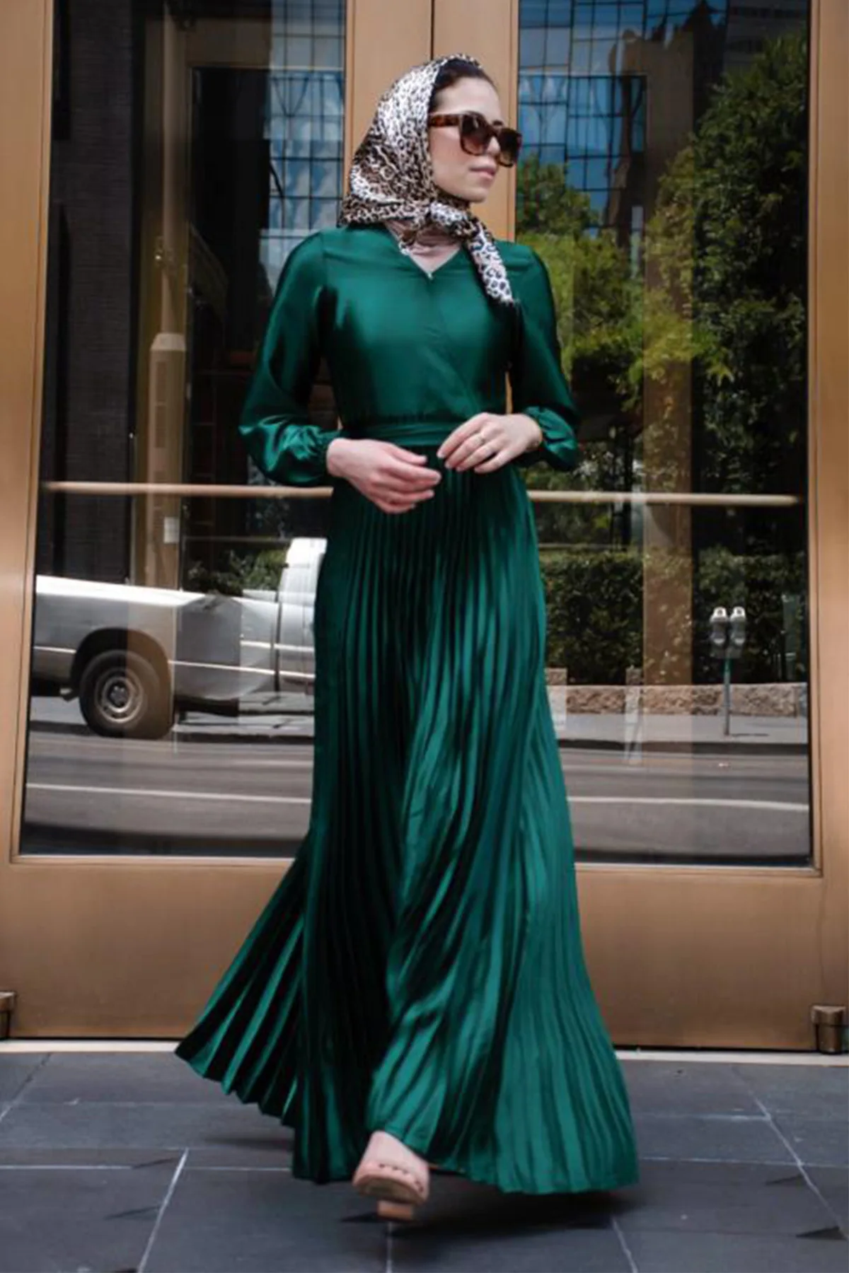 

New Fashion V-neck Patchwork Pleated Dress Abayas Sets Islamic Clothing Long Dresses for Muslim Women