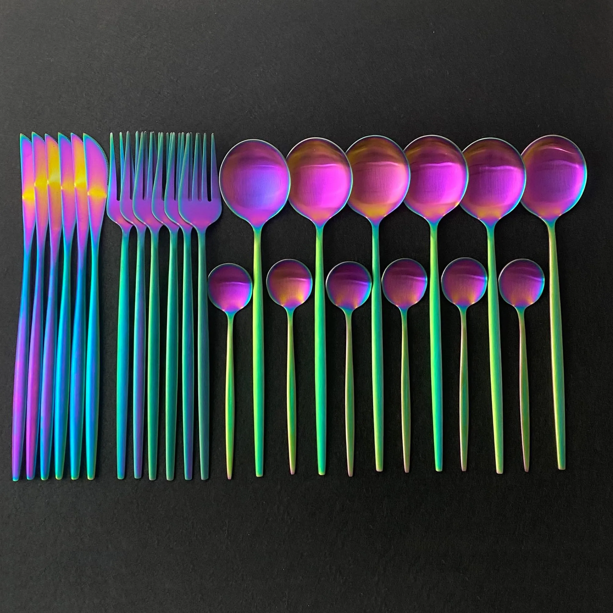 Набор разноцветных столовых приборов из нержавеющей стали 18/10 24 шт. радужная