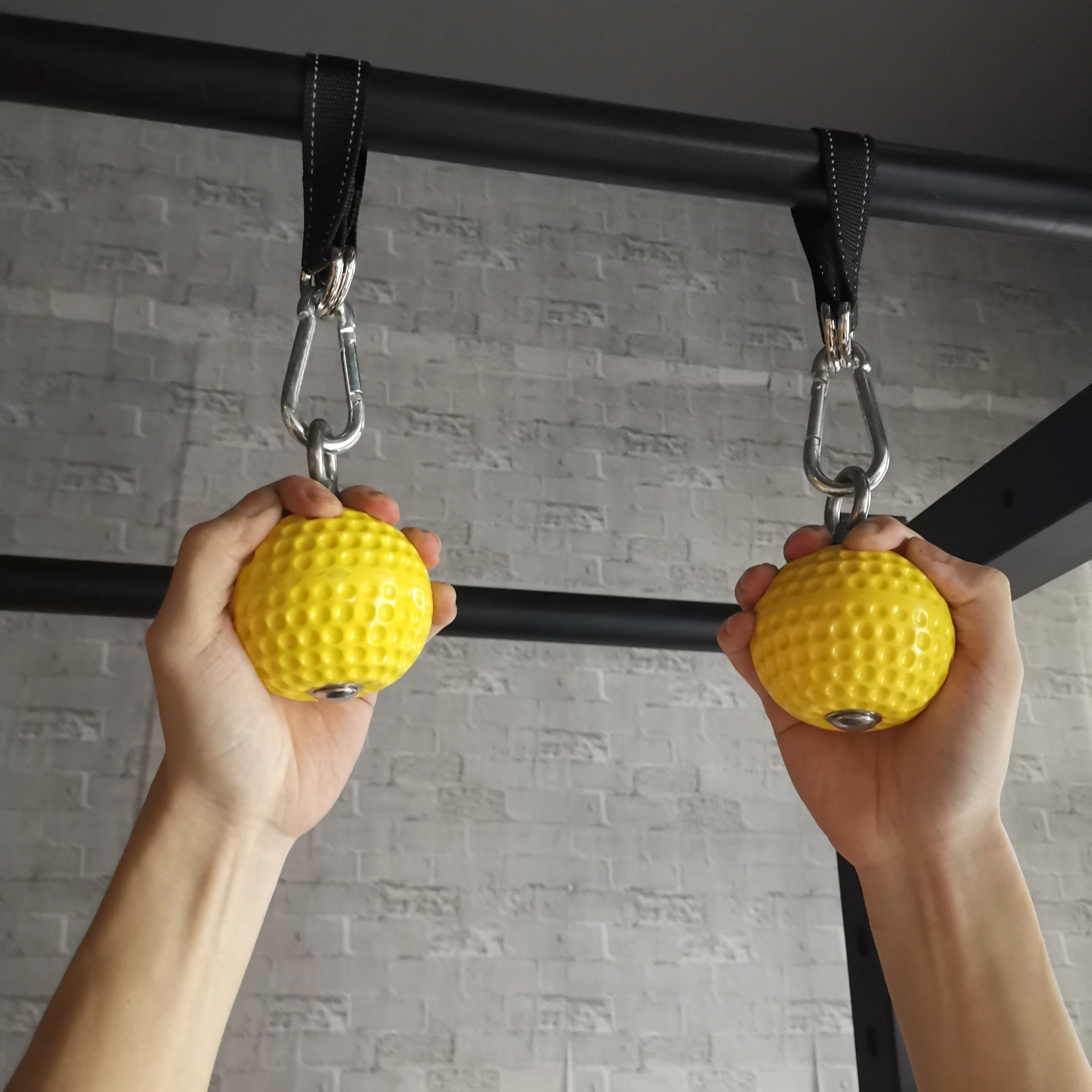 

Hand Grip Strength Trainer Non-Slip Pull Up Ball Climbing Power Grip Strength Hand Exerciser Fitness Bouldering Hold Workout