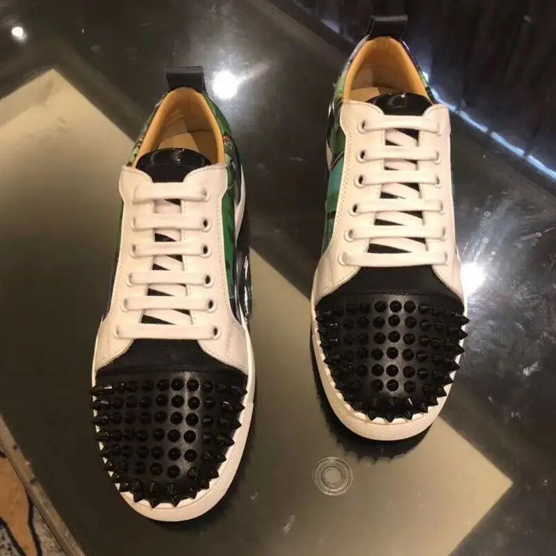 Luxury Designer Shoes Spiked Red Bottom Shoes for Men Dress Shoes Rivets Casual Flats Sneakers Birthday Present High Quality Vip