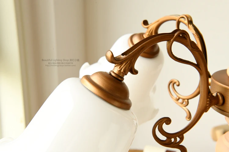 Белая стеклянная люстра с абажуром для спальни светодиодная европейская