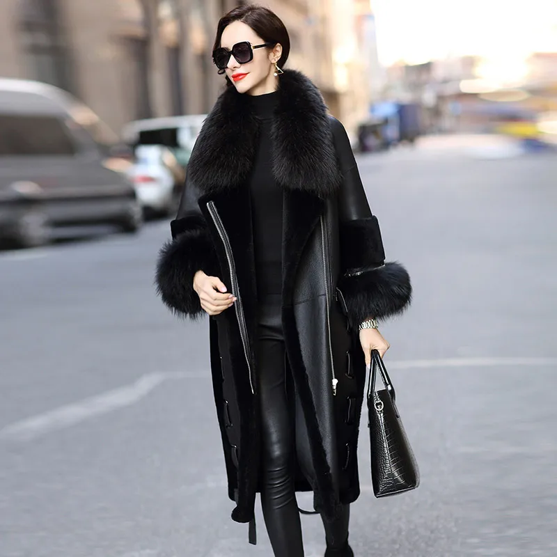 

Fashion design raccoon dog fur collar fur coat