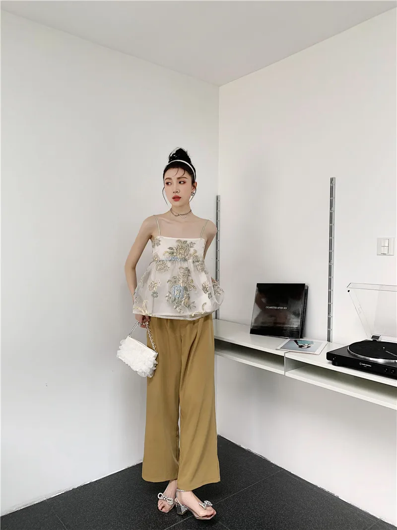 Vinatge Embroidered Floral Backless Women Top  Jacquard Cami Tops Loose Casual Sexy Streetwear New Summer 2021