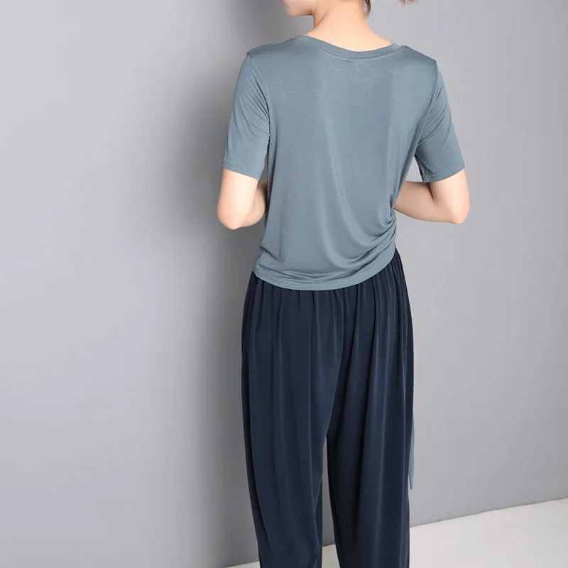 

Aransue women Summer tops 2019 Simple Comfortable T-shirt short sleeve shirts rope pulling and hollow waist tees