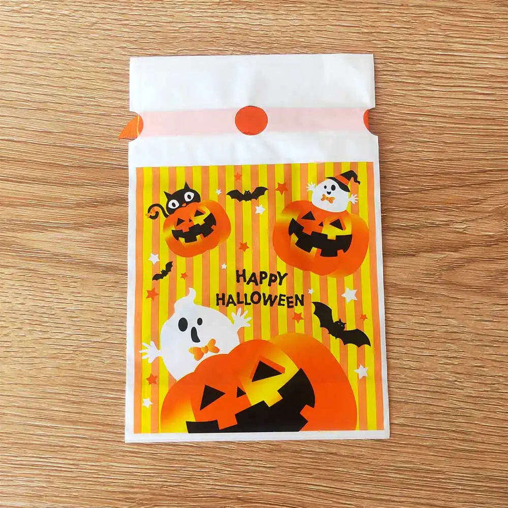 

50Pcs Halloween Theme Candy Bags EVA Drawstring Wrap Present Gift Bag Kids Candy Storage Bags Pouch Halloween Holiday Party