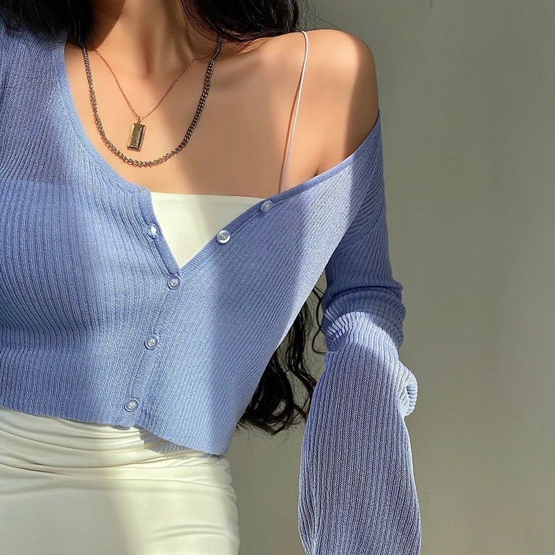 

WOMENGAGA Women V-neck Sexy Slim Short Knitted Cardigan Long Sleeve Sunscreen T-Shirt 2020 New Button Causal Tops 6PF2