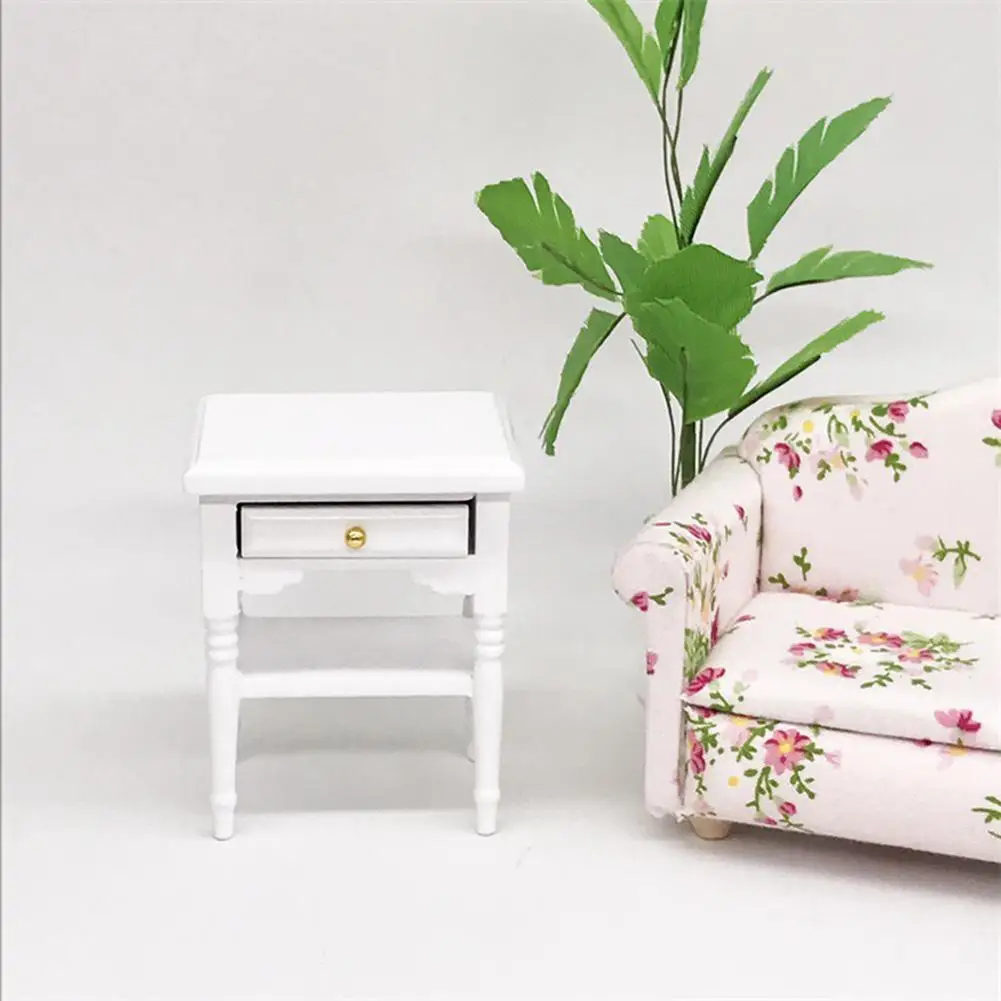 

Миниатюрная модель прикроватного столика 1/12, игрушечный кукольный домик, миниатюрный комплект для украшения домашней спальни, мебель для к...