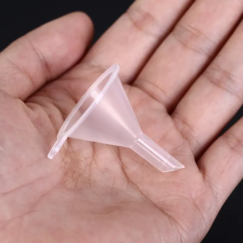

12pcs/set Small Funnel Clear Mini Funnels Packaging Travel Tools for Empty Bottle Filling Perfumes Essential Oils Aromatherapy