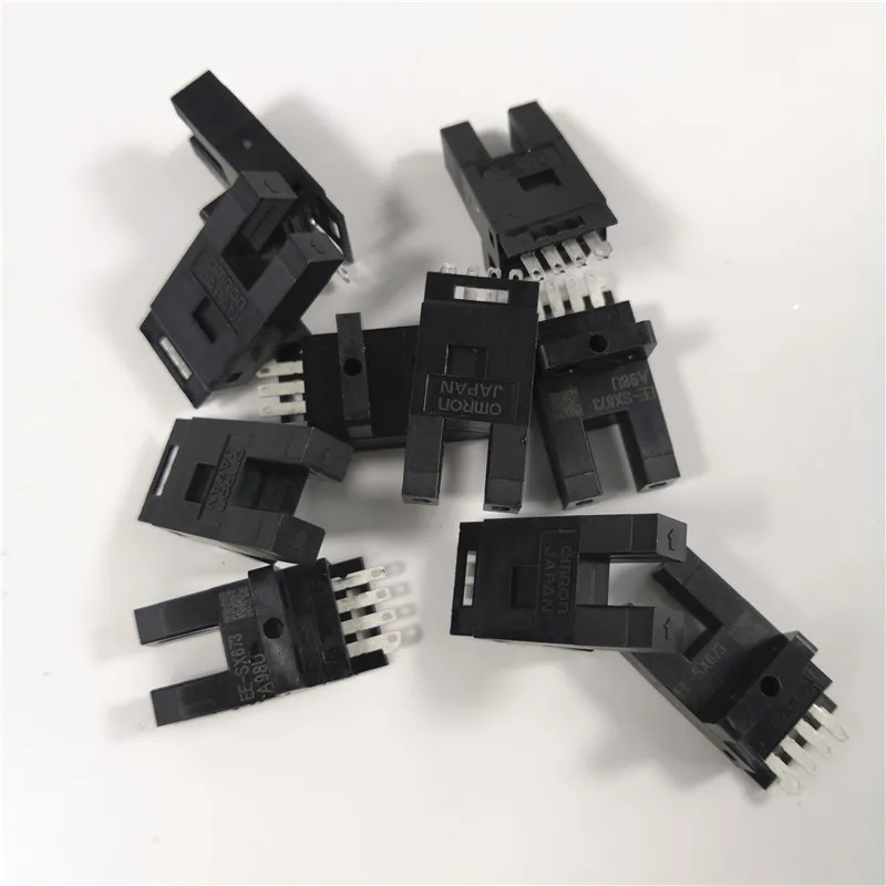 

Цилиндрический датчик приближения Omron E2B-S08KS01-WP-B1 E2B