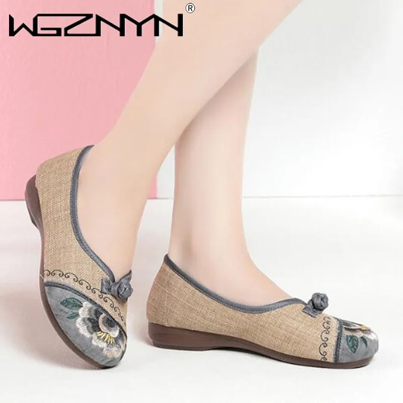

New Women Loafers Vintage Slip on Shoes for Women Comfortable Antiquity Ballet Flats Embroidered Harajuku Shoes Ladies Platforms