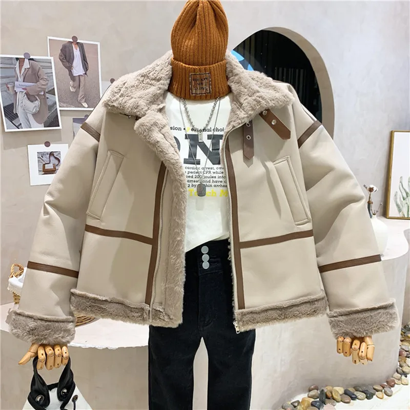 

Новая женская одежда нишевого дизайна зима 2021 утепленное плюшевое пальто из искусственной кожи с меховой вставкой универсальное Тонкое Па...