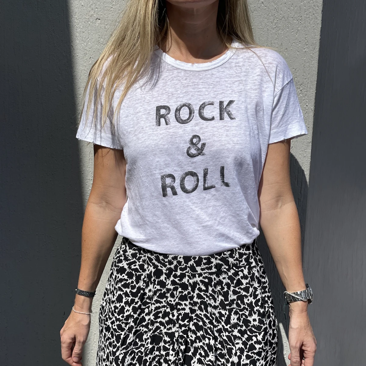 

Letter Print Rock Retro Tees Woman Short Sleeve Round Neck Cotton White Tshirts Casual Vintage Classic T-Shirts Tops 2021