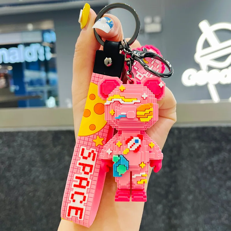 Брелок для ключей с изображением милого астронавта медведя из мультфильма |