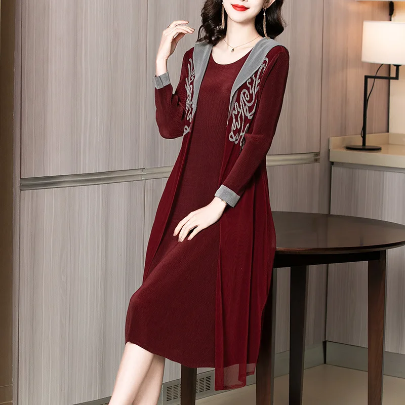 

Женское платье на весну и осень, новое эластичное Плиссированное модное платье миаке с круглым вырезом и пэчворком из двух частей