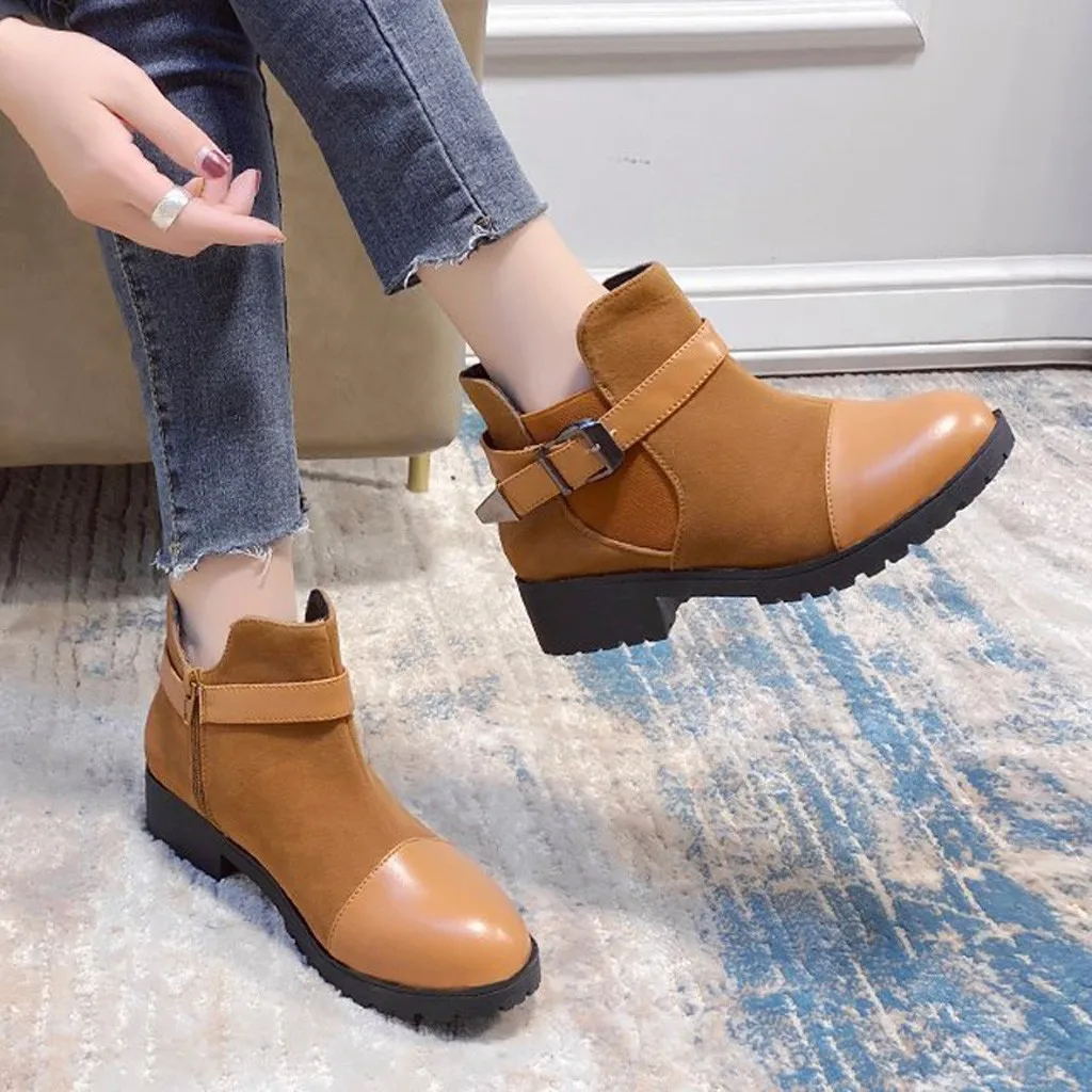 Ботинки женские на квадратном каблуке однотонные короткие мотоботинки с пряжкой