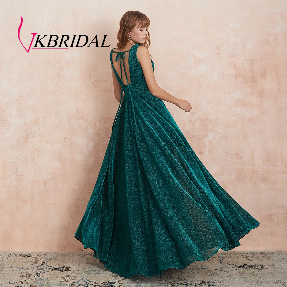 Женское вечернее платье до пола VKBRIDAL зеленое блестящее длинное с глубоким V