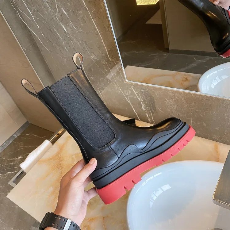 

Children of boots 2020 new same women's boots autumn chimney boots ChElSEY boots thick bottom leather boots