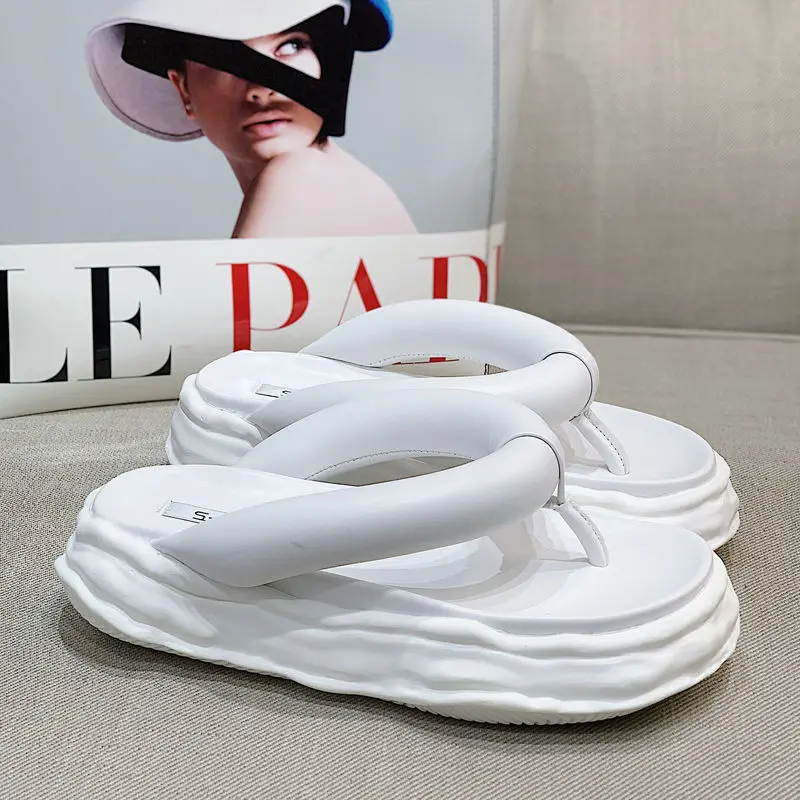 

Thick-Soled Flip-Flops Bread Bubble Women's Summer Outdoor Flip-Flops with Flip-Toe Fat Sandals with Skirt Beach Shoes Fashion