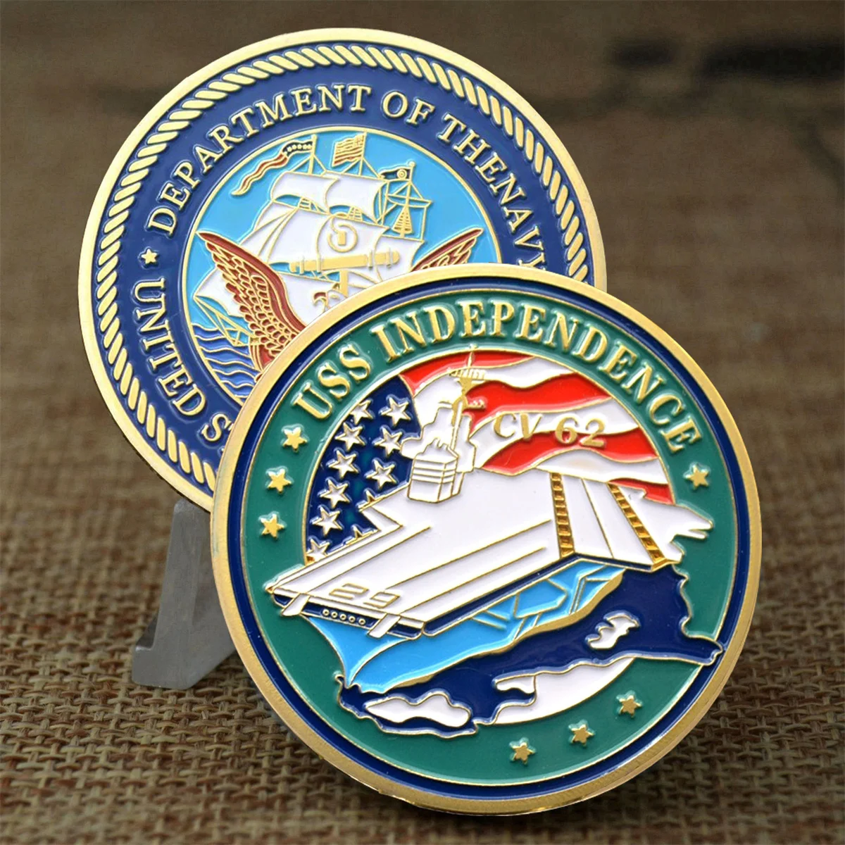 

24K Commemorative Medallion Navy-62 Aircraft Carrier Gold Embossed Commemorative Color Paint Metal Challenge Coin US Coins