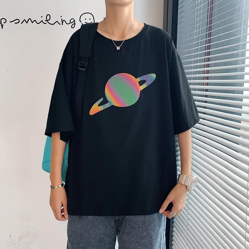 

Summer Reflective Rainbow Planet Print Graphic Men Short Sleeve T Shirt Hip Hop O Neck Fashion Casual Tops Streetwear Oversized