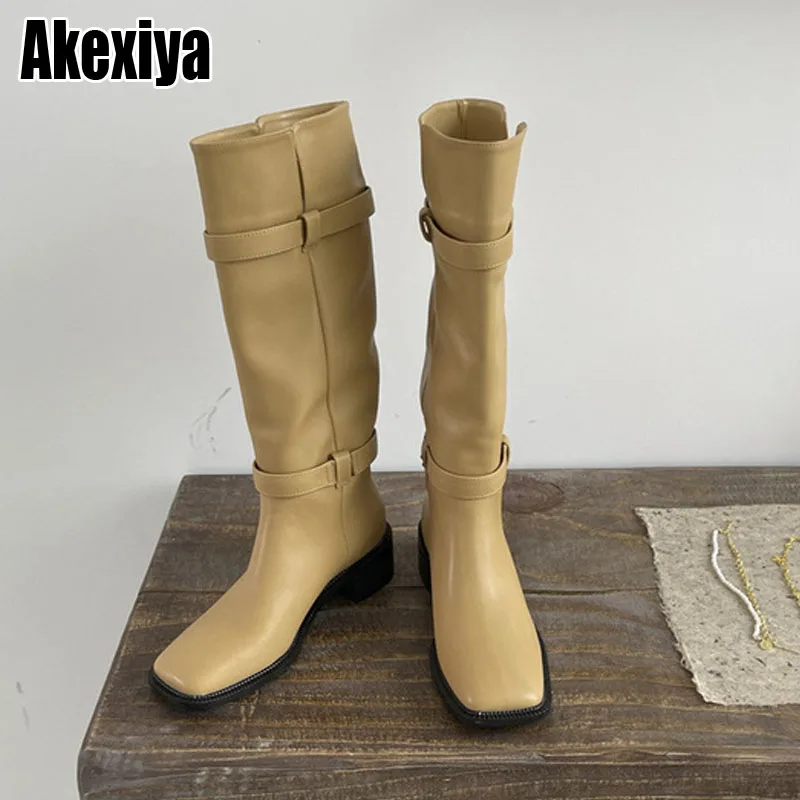 

Новые эластичные сапоги на среднем каблуке с квадратным носком, брендовые зимние теплые модные сапоги до колена в простом стиле BC2949